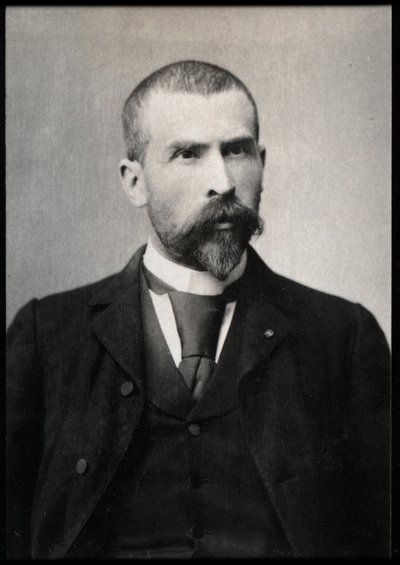 Retrato de Émile Roux (Doctor Roux) (1853-1933), médico, bacteriólogo e inmunólogo francés de French Photographer